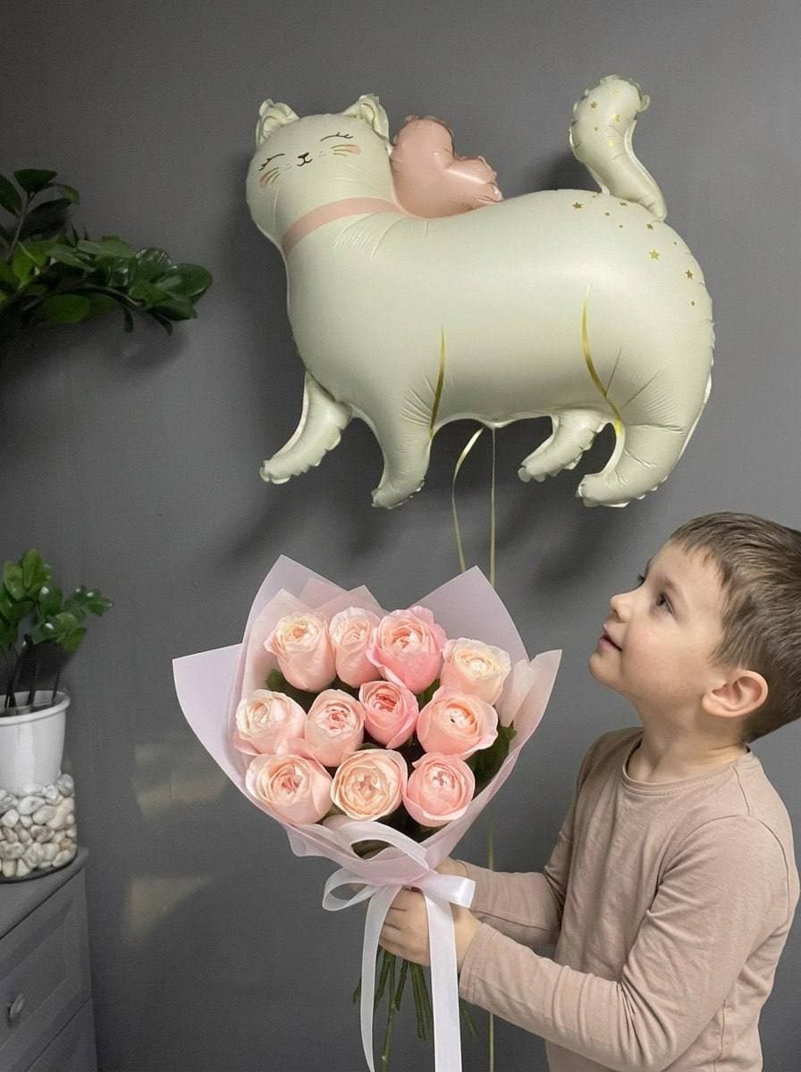 Букет и воздушный шар 009